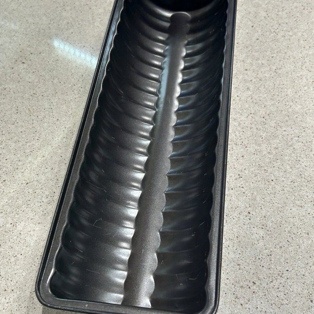 Kaiser German Bakeware 12-Inch Half Round Loaf Pan, Almond Cake Pan